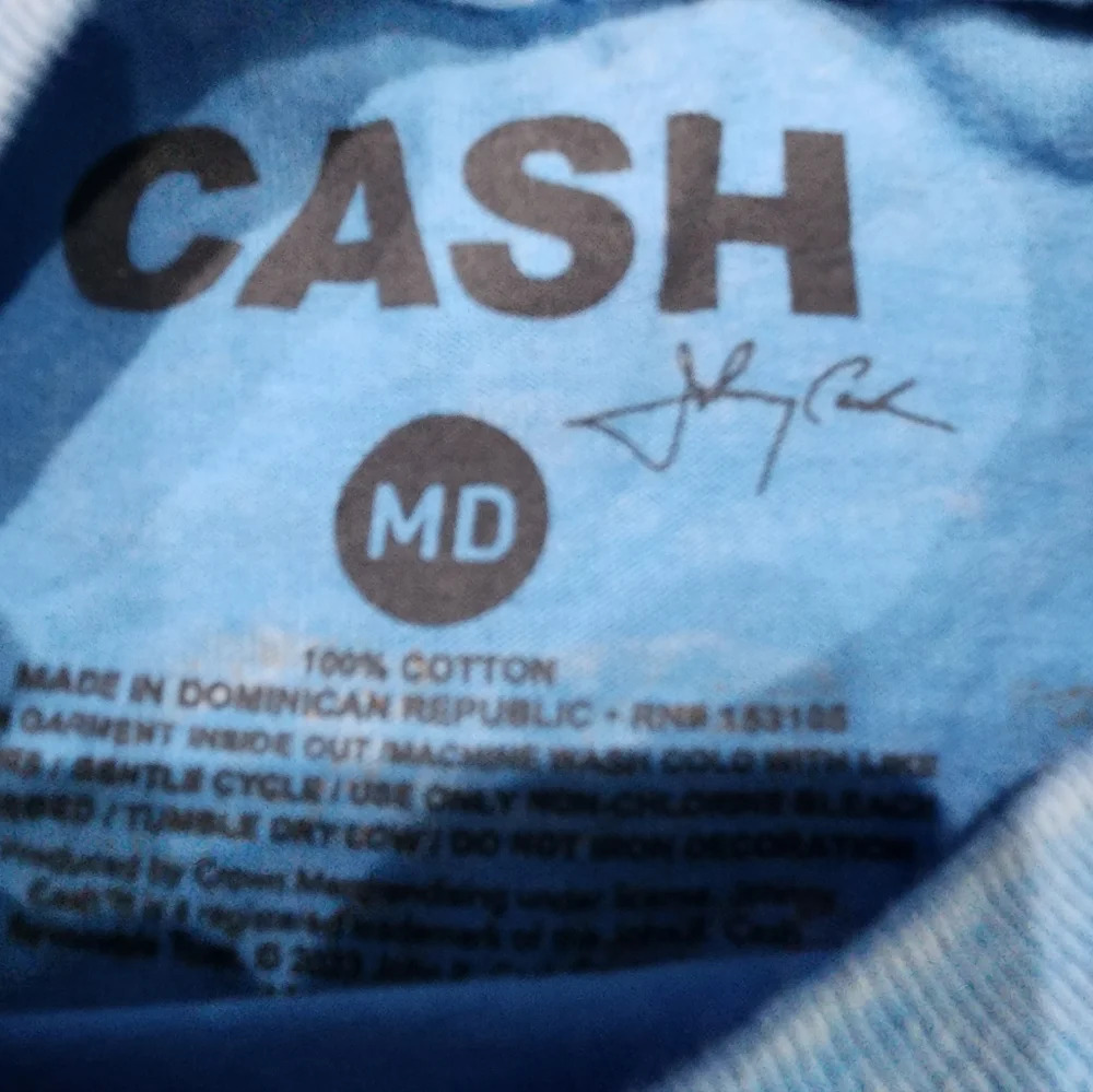 NWOT Johnny Cash Band T-Shirt Size M - Picture 2 of 5